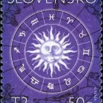 Znaczek z personalizowaną przywieszką - Zodiac