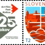 Znaczek z personalizowaną przywieszką